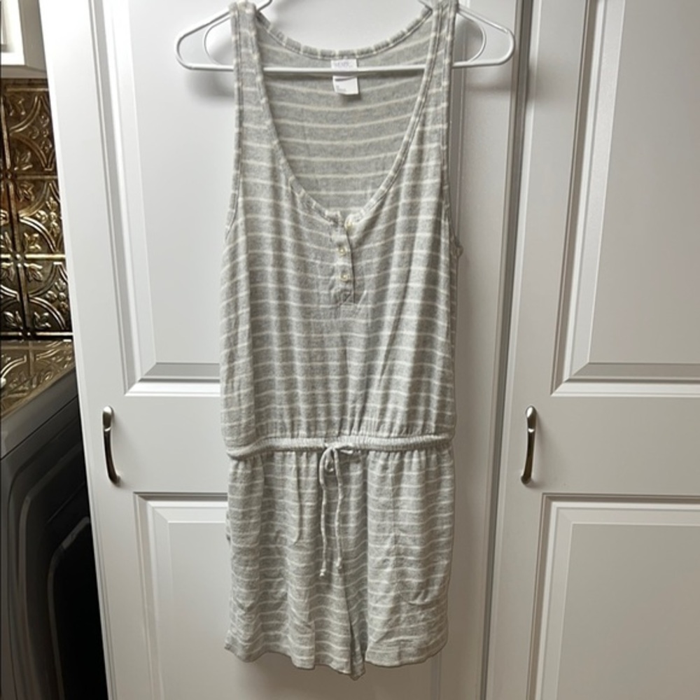 Stars Above Striped Sleeveless Romper, Medium